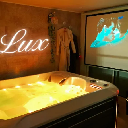 Lux, Chambre Spa Privatif Valenciennes Aulnoy-lez-Valenciennes Exterior photo